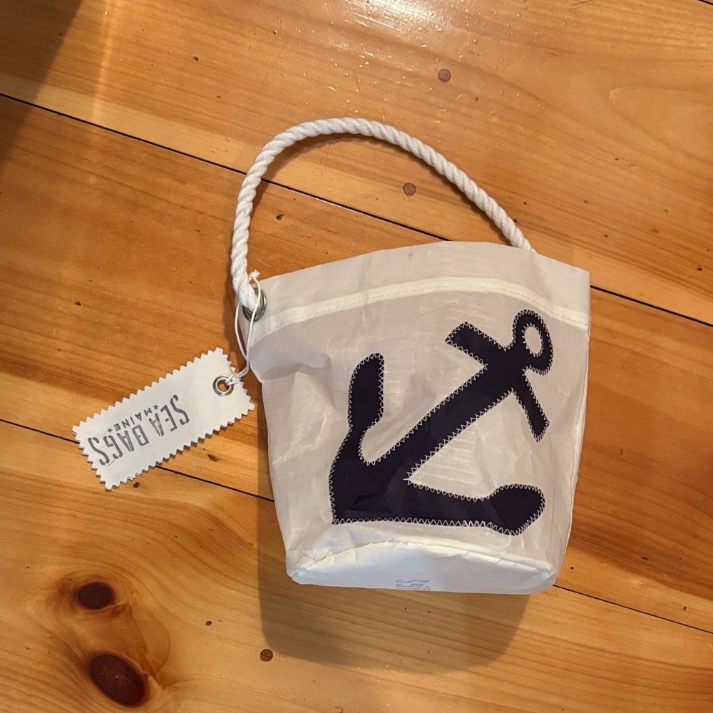 Sea Bags White and Black Anchor Tote
